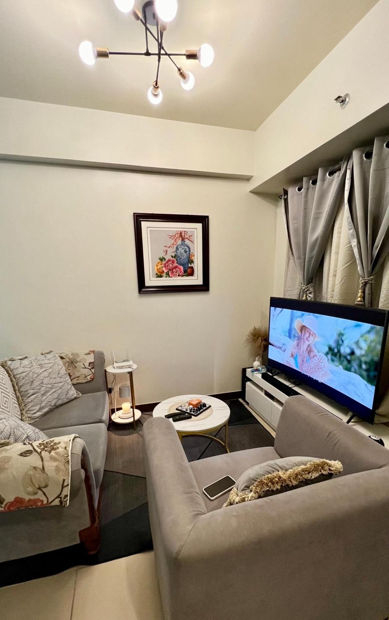 Brixton Place, Weston Tower Манила Экстерьер фото